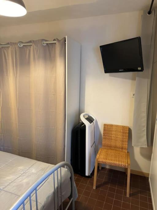 Appartement De Plain-Pied Avec Jardin Avignon Exteriör bild